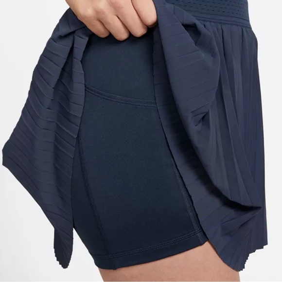 Nike Women's Dri-FIT Club Pleated Golf/Tennis Skirt, Size M, Navy blue - Picture 6 of 8